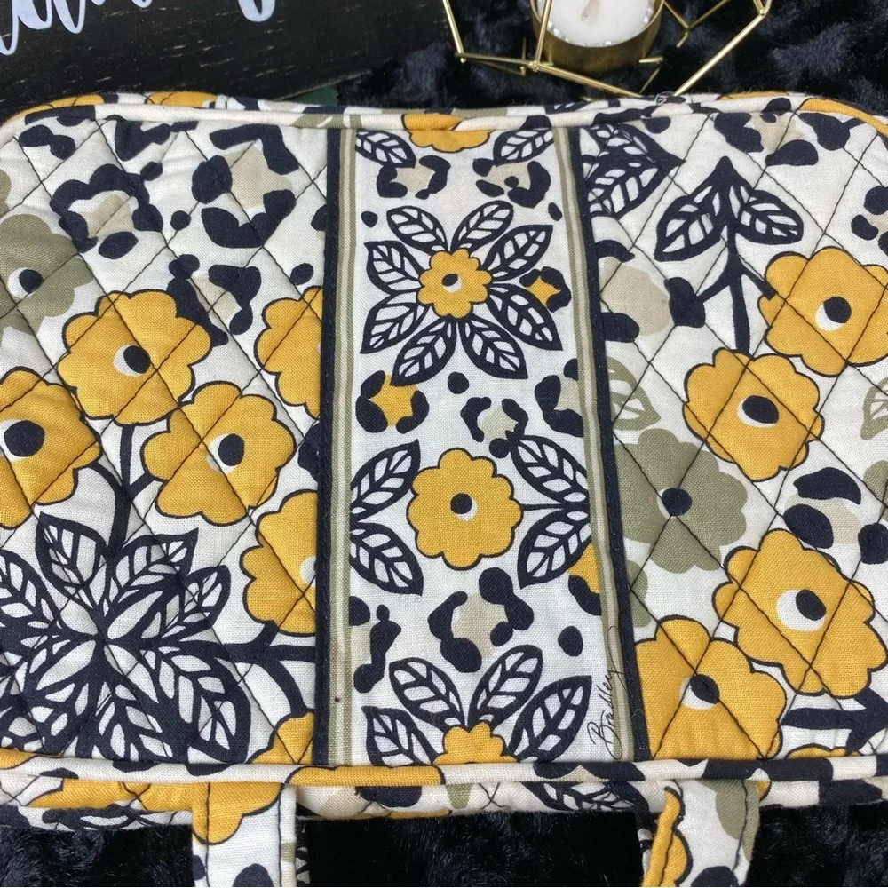 NWOT Vera Bradley Hanging Travel Bag
